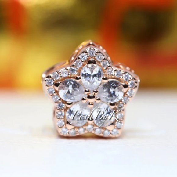 PANDORA Rose Gold Sparkling Snowflake Pavé Charm 798224C01 - Picture 1 of 3